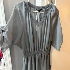 Express Gray dress with cute details size xsmall
